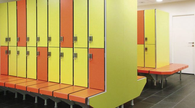 Todo gimnasio debe poseer el más cómodo y atractivo mobiliario vestuarios